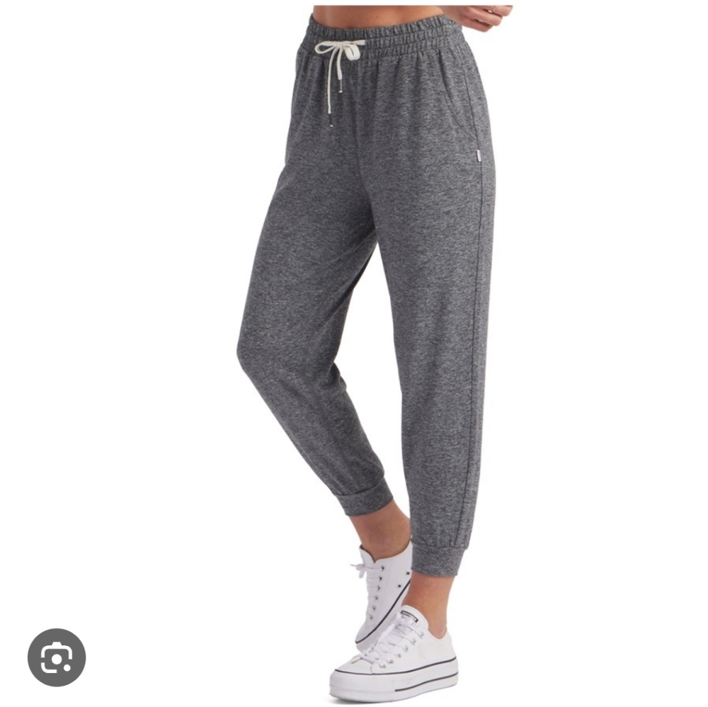Feat Clothing Roam Joggers in Heather Gray